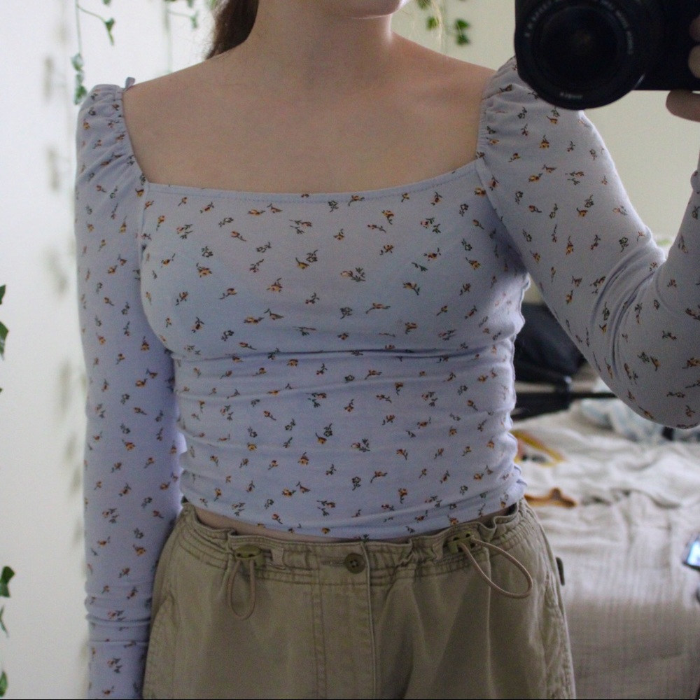 baby blue floral crop top